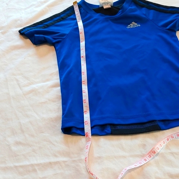 Adidas Blue Tee .Size 2T Great Condition. - Picture 5 of 6
